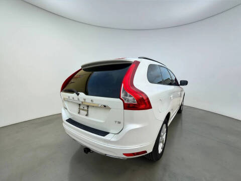 2017 Volvo XC60 T5 Dynamic