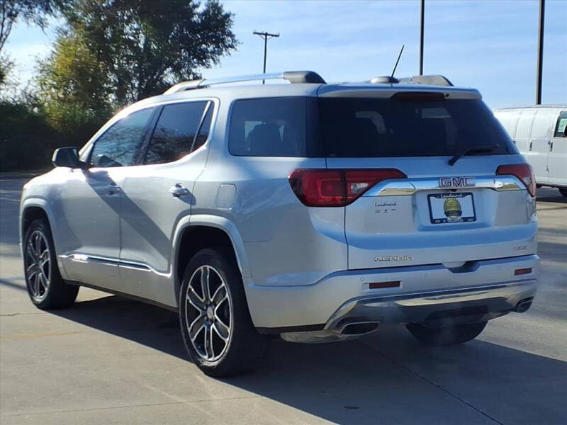2019 GMC Acadia Denali