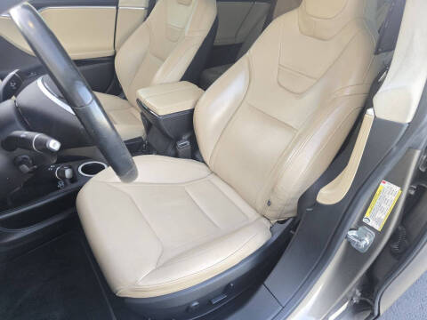 2016 Tesla Model S 70