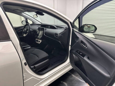 2018 Toyota Prius Three