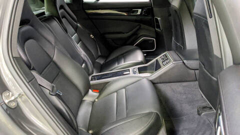 2017 Porsche Panamera 4S