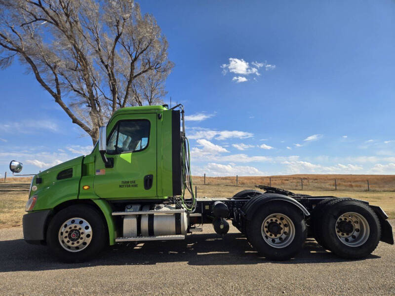 2016 Freightliner Cascadia