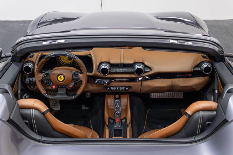 2021 Ferrari 812 GTS