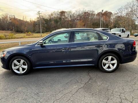 2013 Volkswagen Passat for sale at Monroe Auto's, LLC in Parsons TN