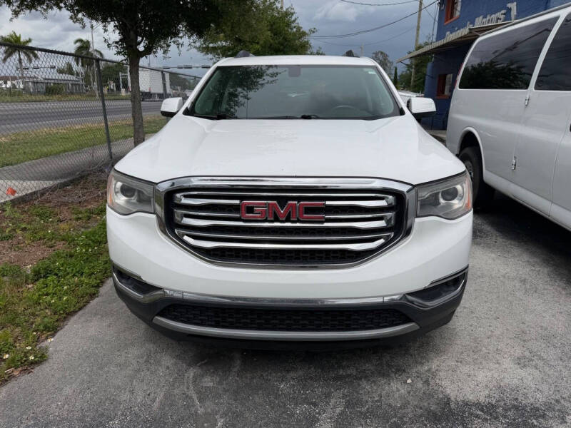 2017 GMC Acadia SLE-2