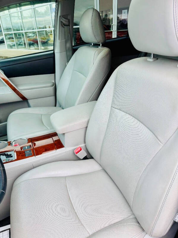 2013 Toyota Highlander Limited photo 15