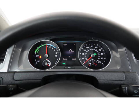 2016 Volkswagen e-Golf SE