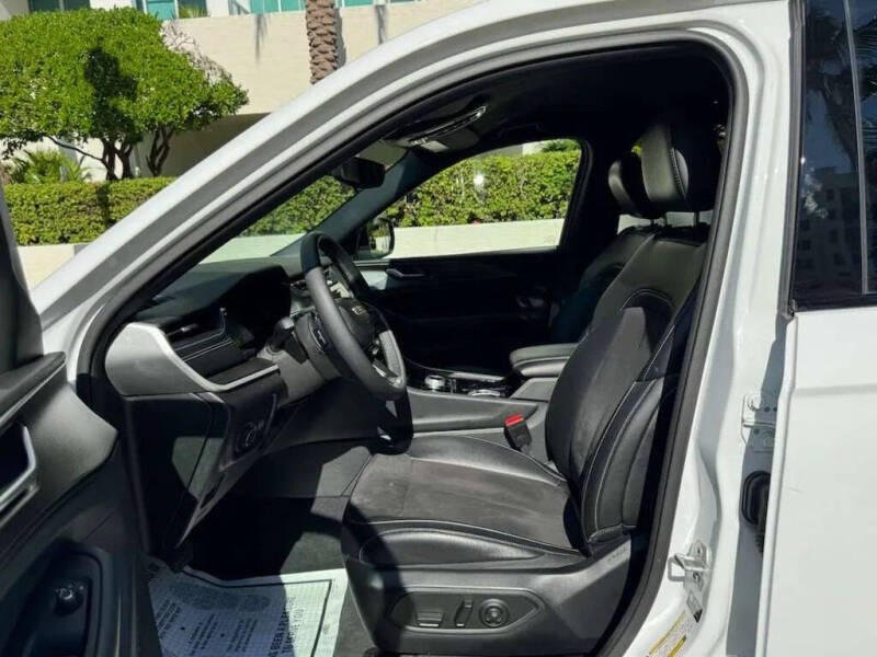 2023 Jeep Grand Cherokee L