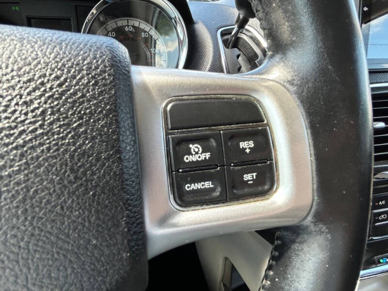 2012 Dodge Grand Caravan Crew