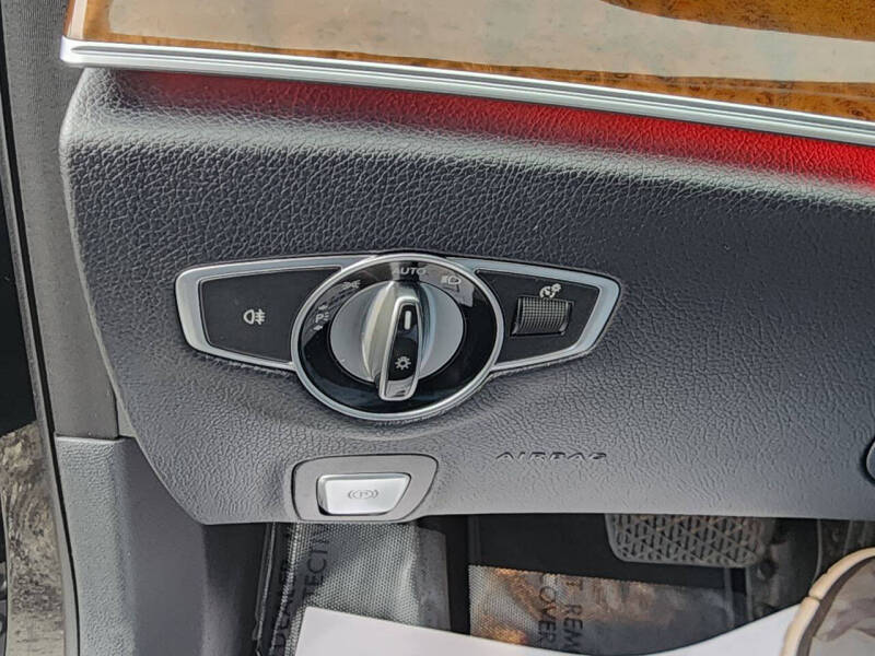 2017 Mercedes-Benz E-Class E 300 4MATIC