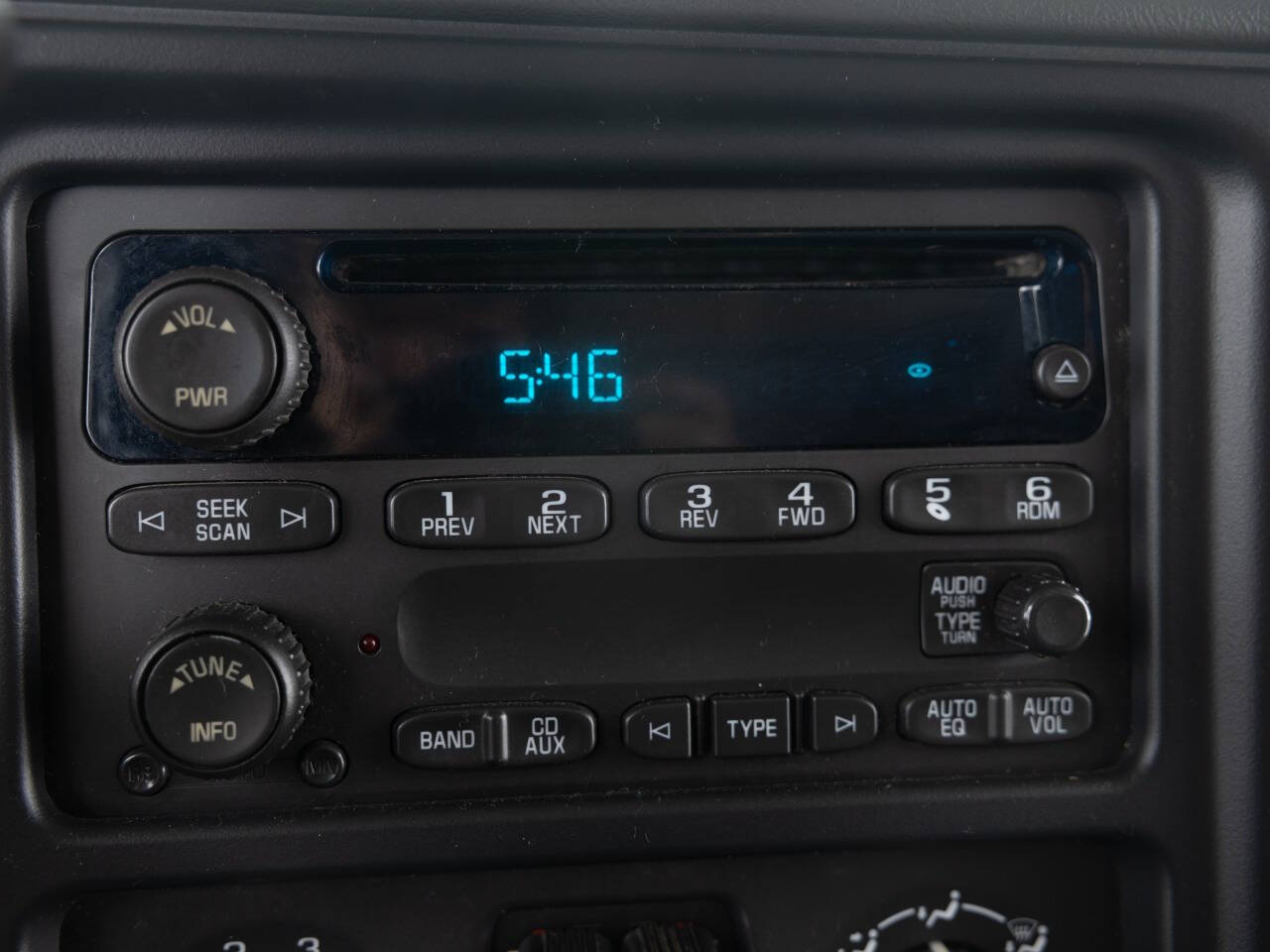 Used Car 2005 Chevrolet Silverado 2500hd  Lt 4dr Extended Cab 4wd Sb For Sale Under $20,000 In Coal City, Illinois