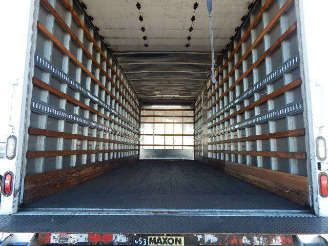 2016 Freightliner M2 106