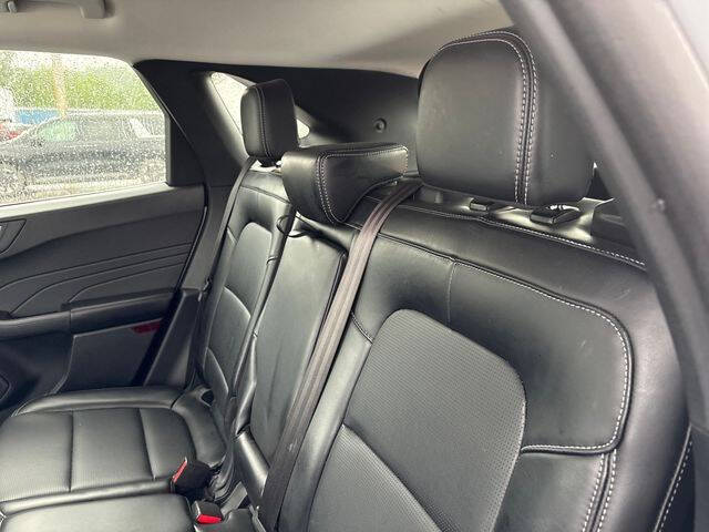 2025 Ford Escape Platinum