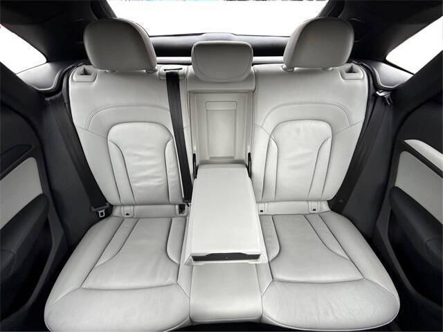 2015 Audi Q3 2.0T quattro Premium Plus