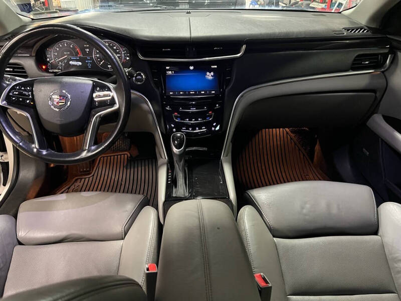 2013 Cadillac XTS Premium Collection