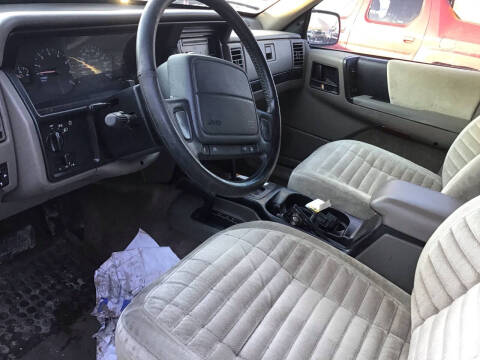 1993 Jeep Grand Cherokee Laredo