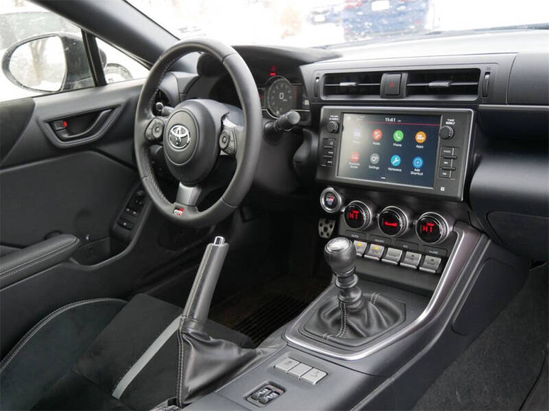 2024 Toyota GR86 Premium