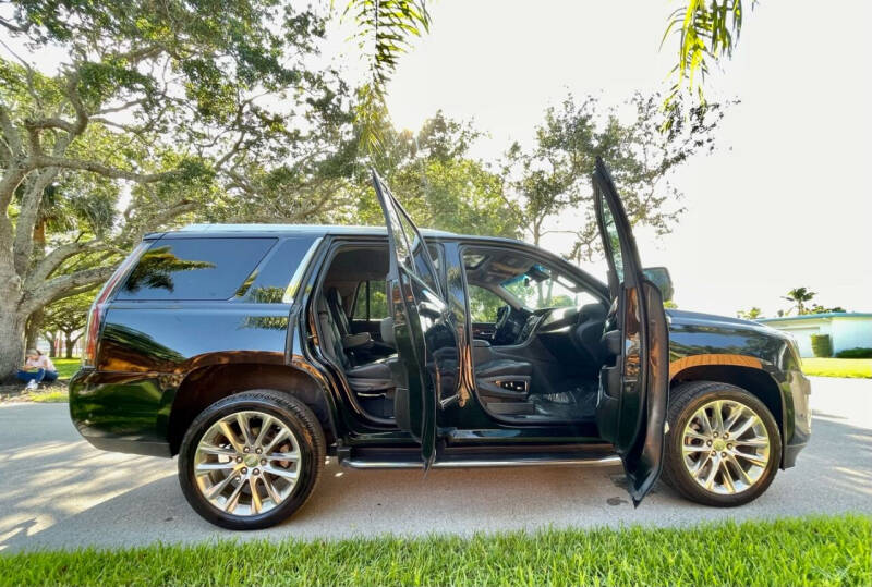 2018 Cadillac Escalade Luxury