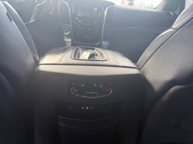 2015 Cadillac Escalade Platinum