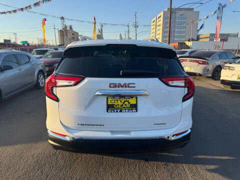 2022 GMC Terrain SLT