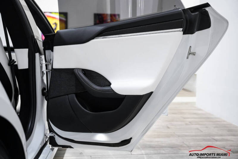 2023 Tesla Model S Standard Range