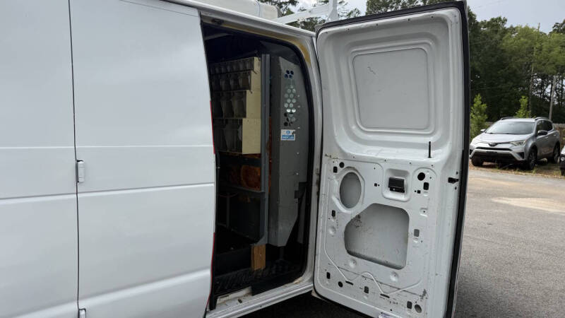 2003 Ford E-Series E-250
