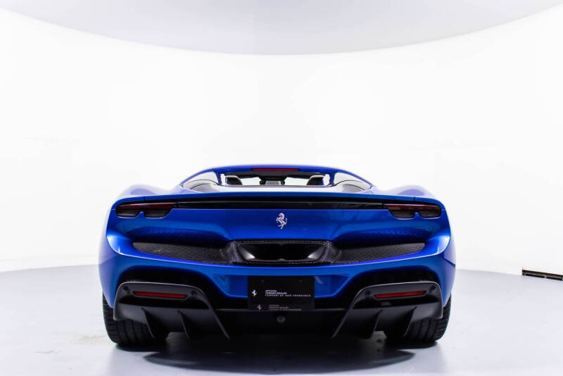 2024 Ferrari 296 GTS