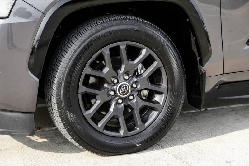 2023 Toyota Sequoia Platinum