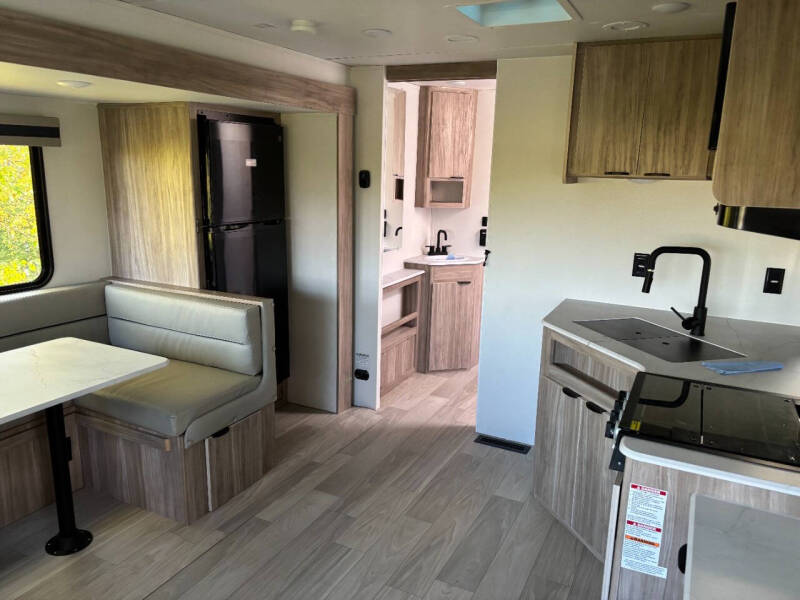 2024 Winnebago ACCESS 26RL