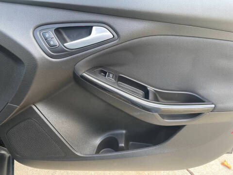 2016 Ford Focus Titanium