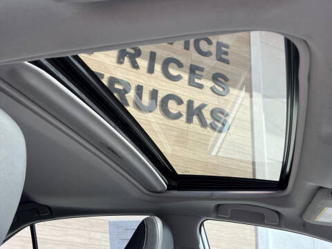 2019 Toyota Camry Hybrid XLE