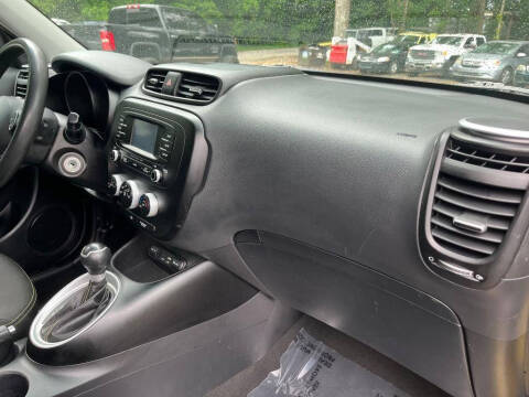 2016 Kia Soul +