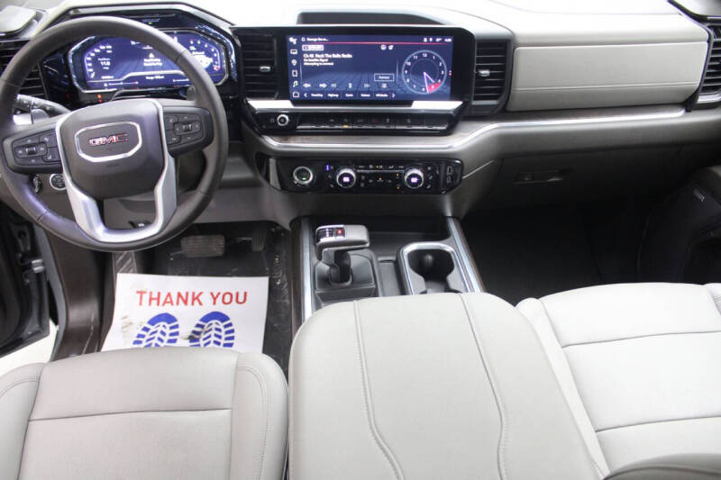 Used 2023 GMC Sierra 1500 SLT with VIN 3GTUUDEL2PG320314 for sale in Natchez, MS