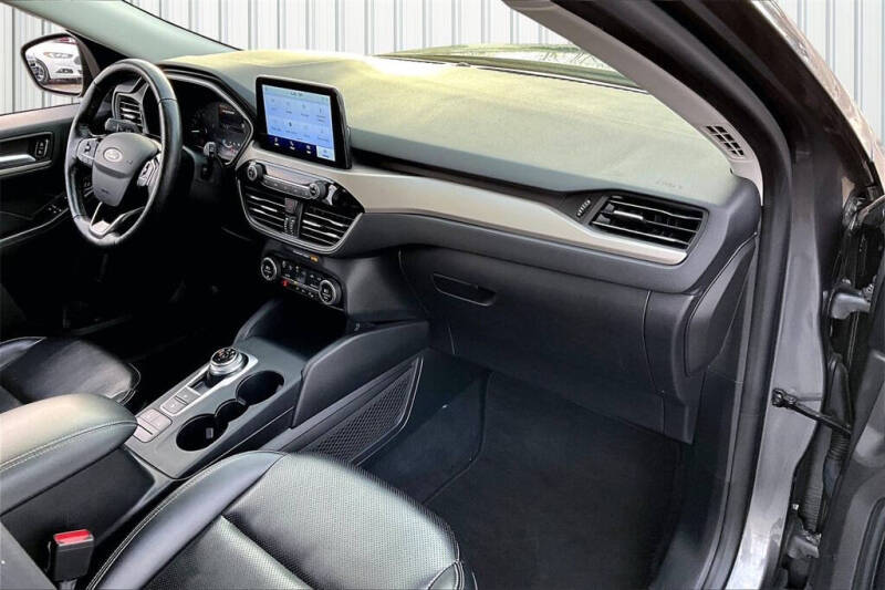 2021 Ford Escape SEL