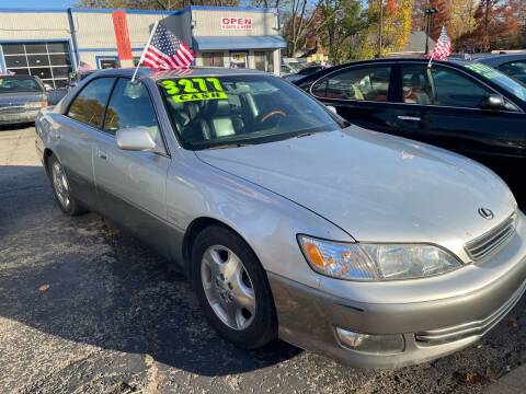 2000 Lexus ES 300 for sale at Klein on Vine in Cincinnati OH