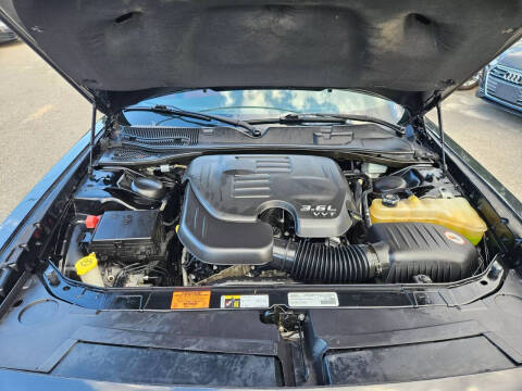 2015 Dodge Challenger SXT Plus