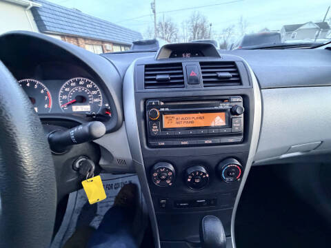 2013 Toyota Corolla LE