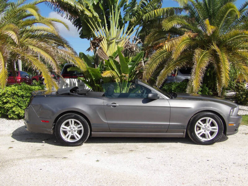 2013 Ford Mustang V6