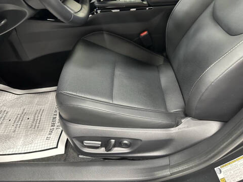 2025 Toyota Prius XLE