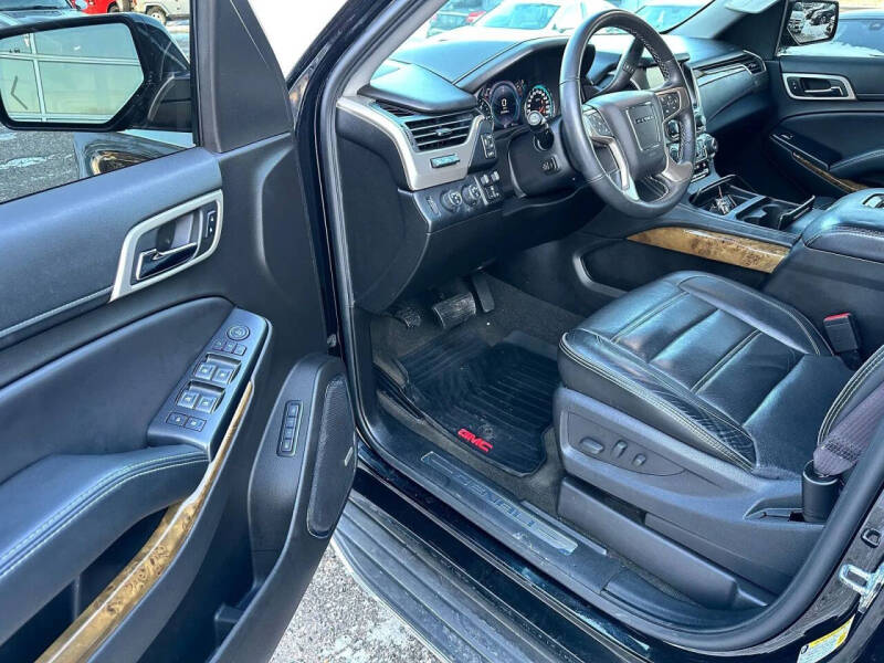 2017 GMC Yukon Denali