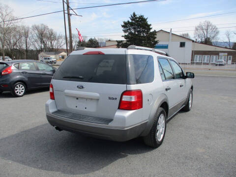 2005 Ford Freestyle SE