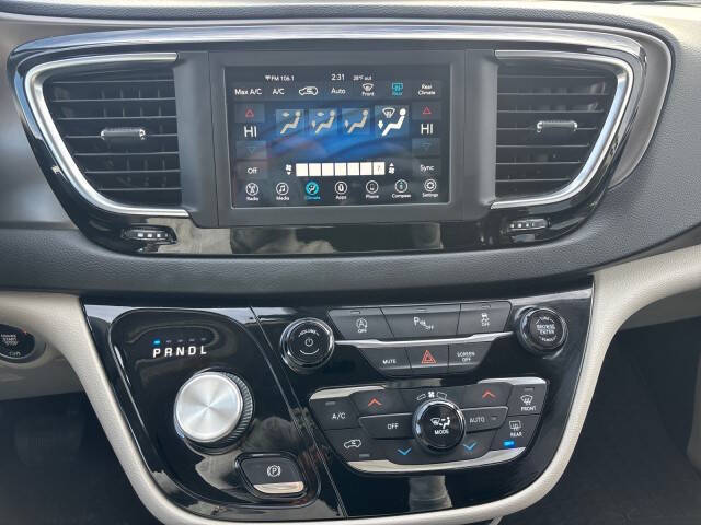 2020 Chrysler Pacifica Touring