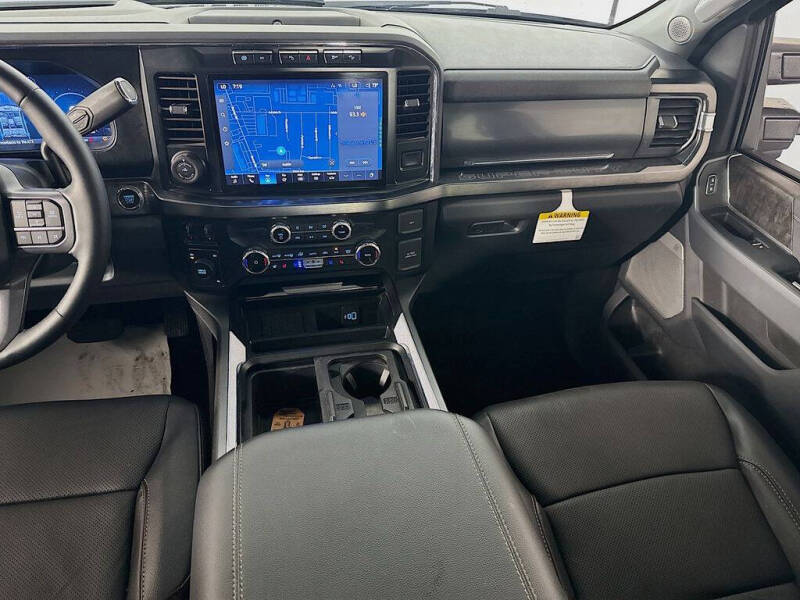 2023 Ford F-450 Super Duty Lariat