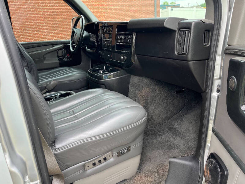 2001 Ford E-Series E-150