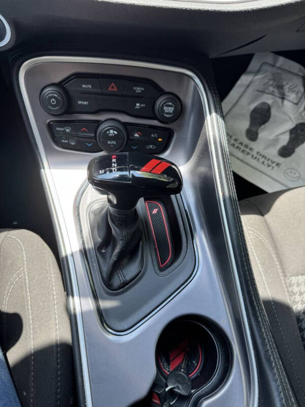2021 Dodge Challenger SXT