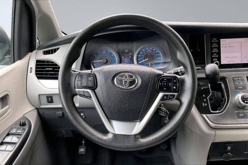 2020 Toyota Sienna L 7-Passenger