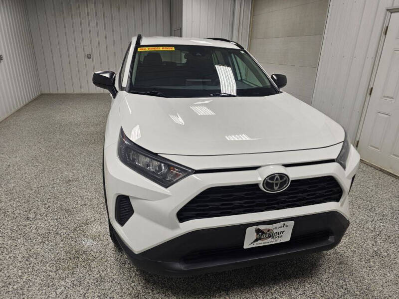 2019 Toyota RAV4 LE