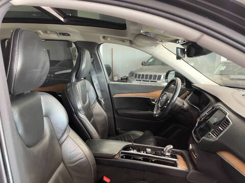 2016 Volvo XC90 T8 eAWD Inscription