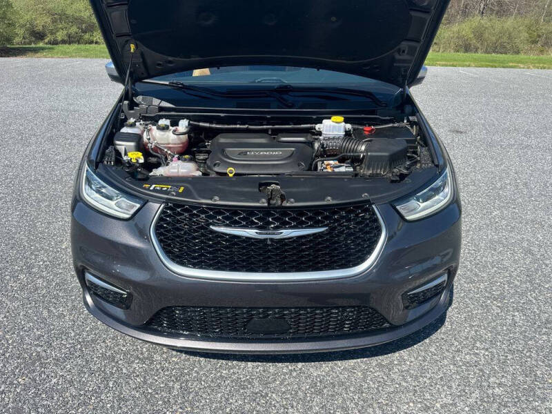 2023 Chrysler Pacifica Plug-In Hybrid Pinnacle
