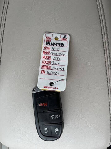 2015 Chrysler 200 Limited